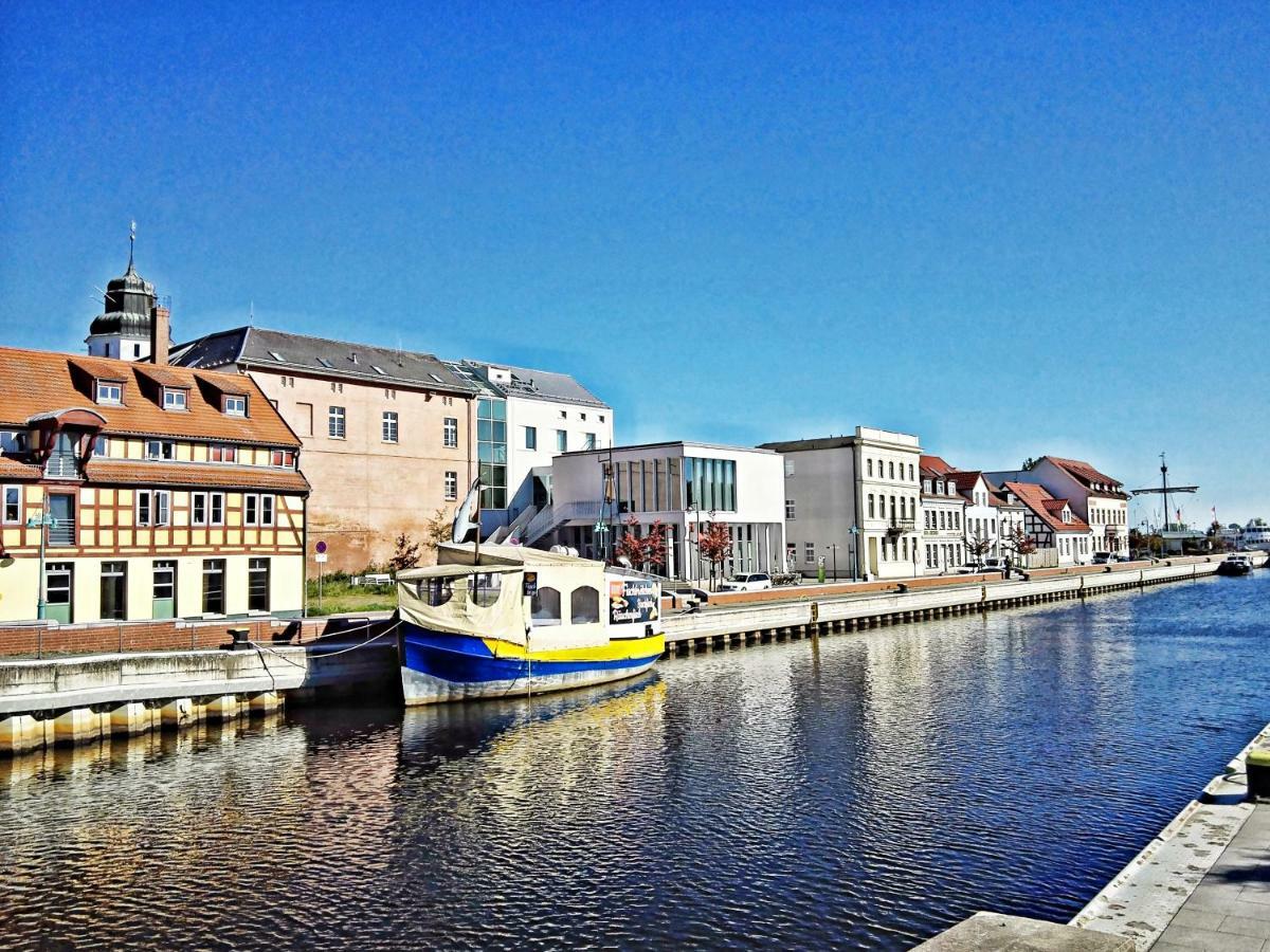 Ferienwohnung Am Ueckerpark Ueckermünde Dış mekan fotoğraf